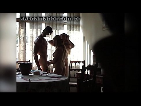 ❤️ Seksvriendinnen nodigen een reusachtige man uit en een triootje met hem ❤ Anal video at nl.pornado-co.ru ️❤