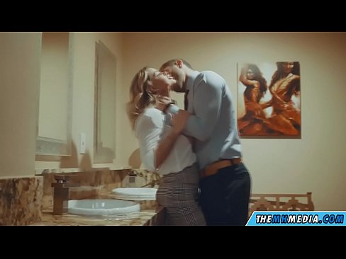 ❤️ Wanneer een rondborstige blondine je verleidt in een openbaar toilet ❤ Anal video at nl.pornado-co.ru ️❤